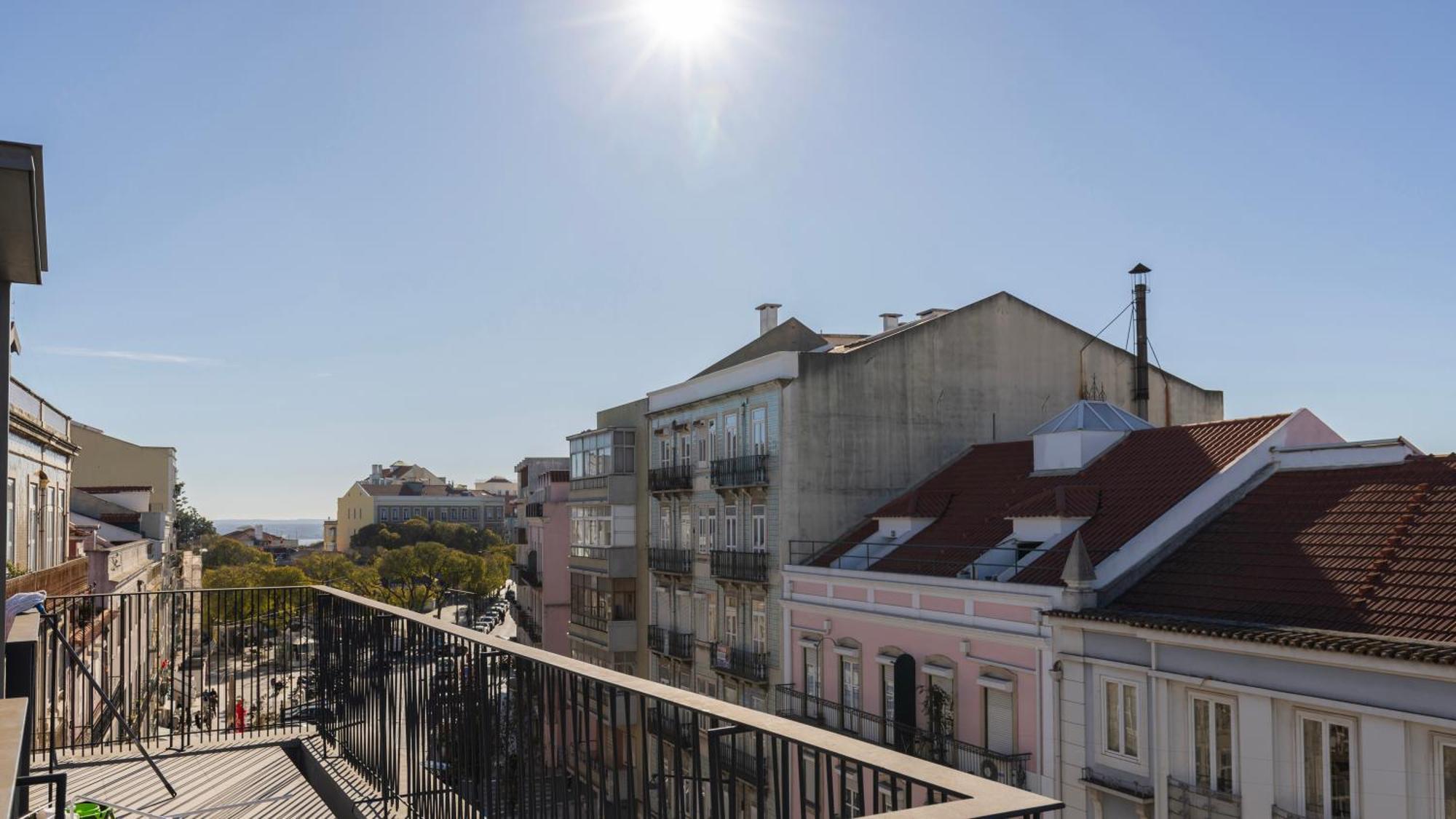 Elegant In Graca By Lovelystay Apartment
